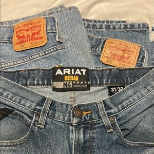 Ariat Rebar M4 and Levi’s 3 pair 31x32 bundle